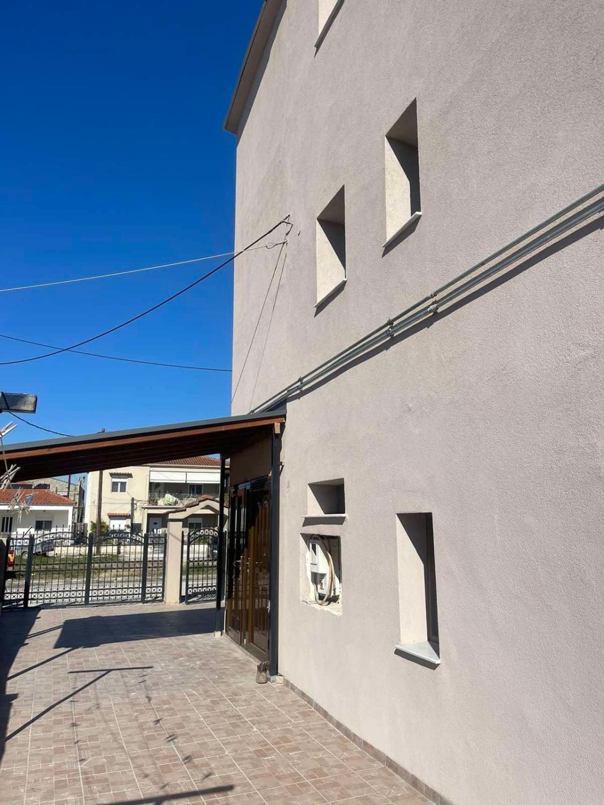 Bright Apartment, Spacious Near The Center Tríkala Exterior foto