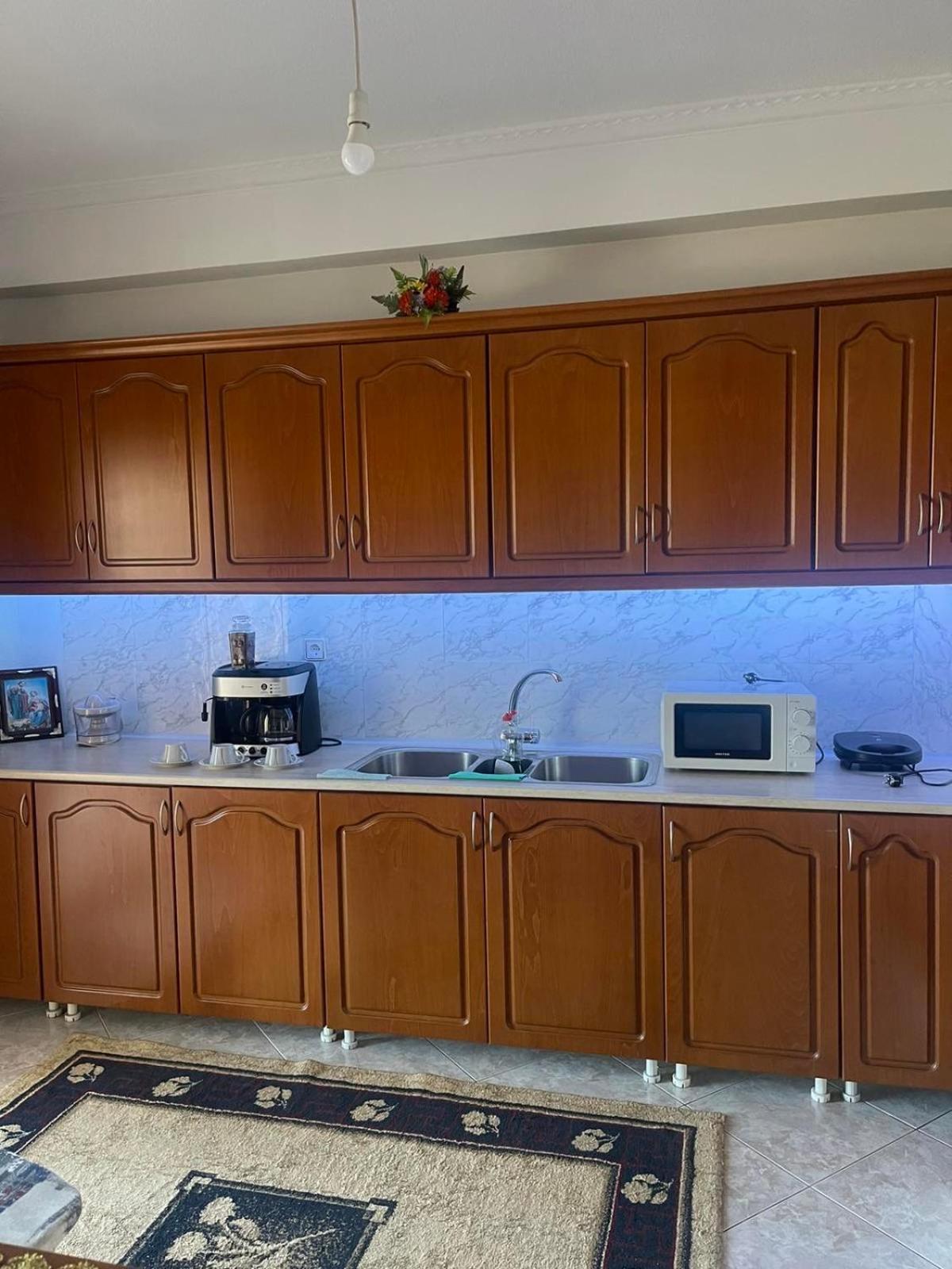Bright Apartment, Spacious Near The Center Tríkala Exterior foto